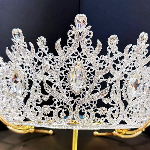 Princess Tiara, Silver Wedding Tiara, Pageant Crown, Crystal Bridal Hairpiece